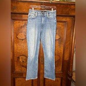 EUC Hudson- Holly Straight Jeans with Split Hem. Size 27